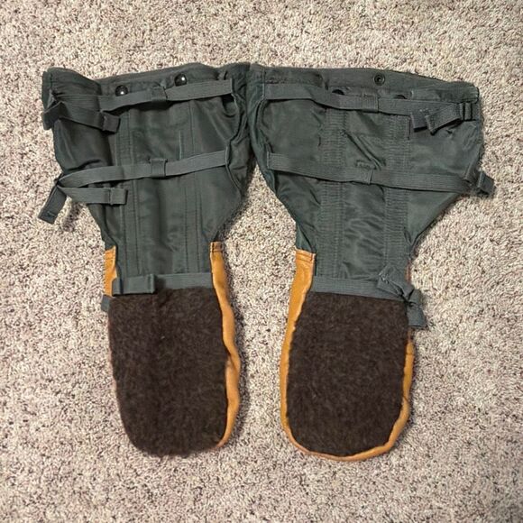 NWOT Flyers Mittens Wool Liner Cold Weather Medium - Picture 3 of 6